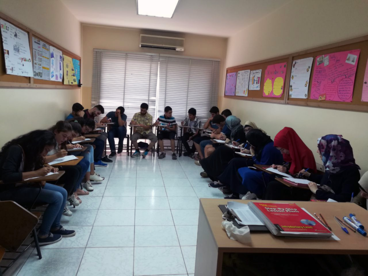 بدء التدريس في دورة اللغة الإنجليزية بالتعاون مع مؤسسة الصفدي.